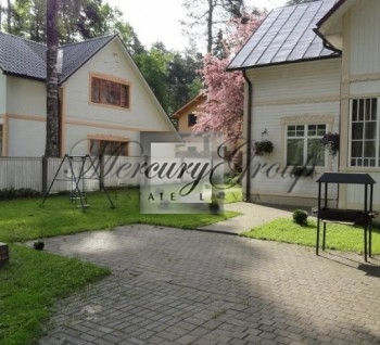 We offer for rent beautiful house in Jurmala near the sea