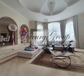 For sale: a stunning american style single family villa in Jurmala...