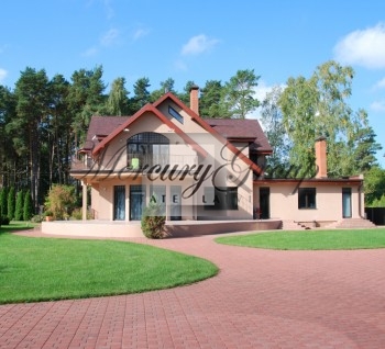 House for sale in a classic style in Jurmala
