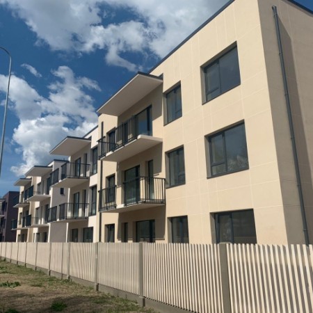 Svinam pavasari kopā ar IRIS SHAMPETERIS APARTMENTS!