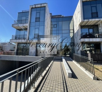 For sale a spacious apartment in Jurmala in new residential building