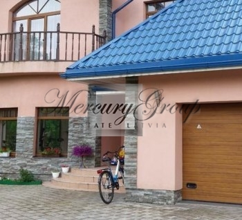 For rent single family detached home in Marupe...