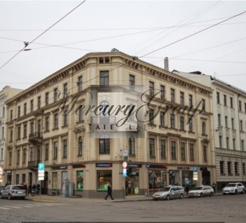We offer for sale an office  building in the center of Riga