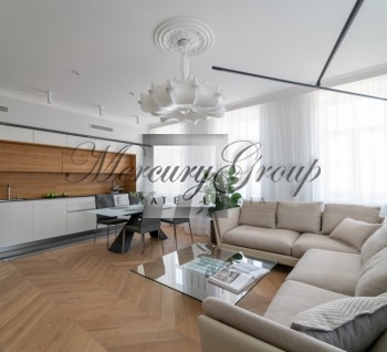 For rent luxury 3-bedroom apartment in the center of Riga