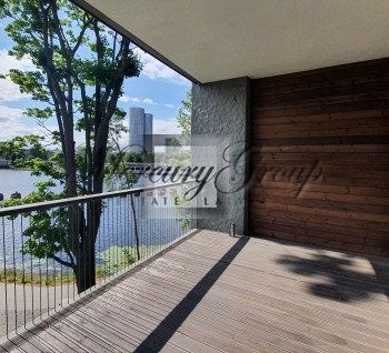 Exclusive 3-bedroom apartment in Riga centre with a panoramic view of the Daugava