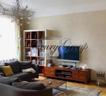 For sale large apartment in the city center of Riga