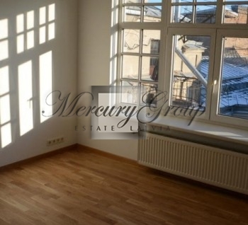 We offer for sale a wonderful apartment in the center of Riga