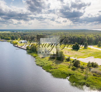 Продается эксклюзивный участок у реки в JURMALA DUNE