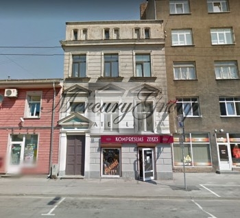 Mēs piedāvājam pārdošanai ēku Rīgas centrā