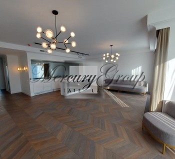 Bright and cozy apartment in silent center of Riga!