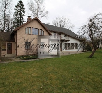 Spacious family house in Jurmala for sale