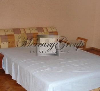 Sunny and warm apartment located close to the Old Town. Apartment is f...