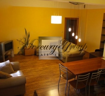 Cozy apartment in city centre, one isolated bedroom, buil-in kitchen c...