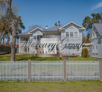 For rent an exclusive house with a river view in Jurmala