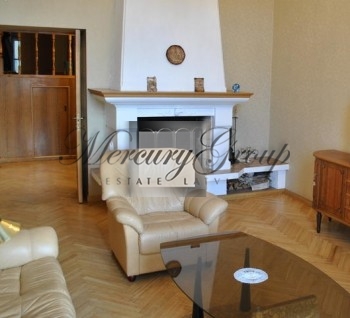 An elegant ready-to-live-in two bedroom apartment with a wonderful city view in the centre of Riga...