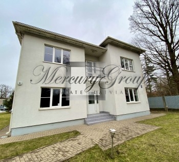 На продажу дом в отличном районе Риги рядом с Юрмалой!