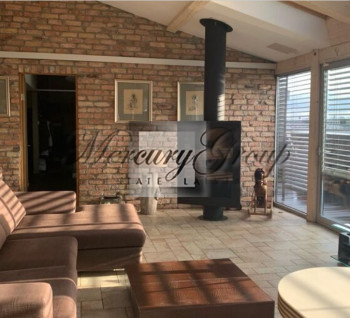 Designer apartment in the embassy district.