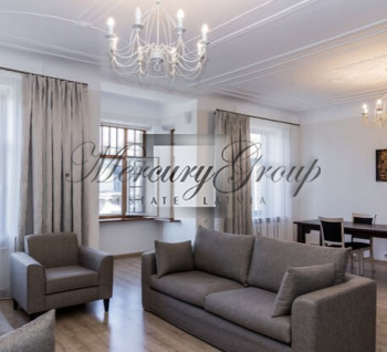 2 bedroom apartment for rent in an Art Nouveau building in the center of Riga with great views