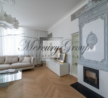 For sale luxury 3-bedroom apartment in the center of Riga
