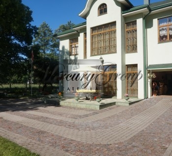 We offer for rent a house in Jurmala