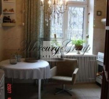 3 room apartment for sale, located in a heart of Old Town. All rooms a...
