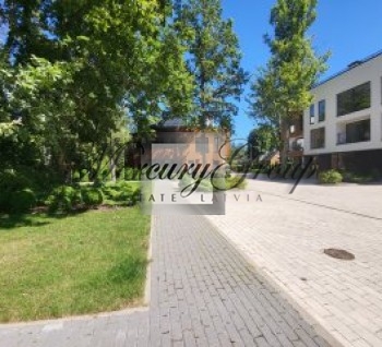 For sale 3 bedroom apartment with its own garden in Jurmala