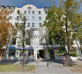 Completely renovated building in Riga for sale!