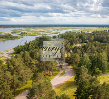 Продается эксклюзивный участок у реки в JURMALA DUNE