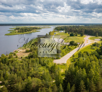 Продается эксклюзивный участок у реки в JURMALA DUNE