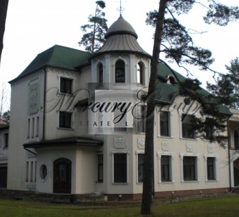 For sale an exclusive villa in the exclusive area of Riga Mezhapark .B...