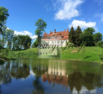 VORMSATES PILS Hunting castle from the 17th century