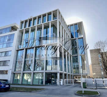 Продажа 4 комнатной квартиры в новом проекте в центре Риги