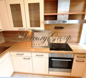 Apartment for rent in the quiet centre