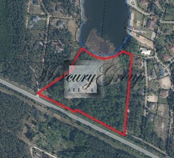 A land plot by a lake for sale!