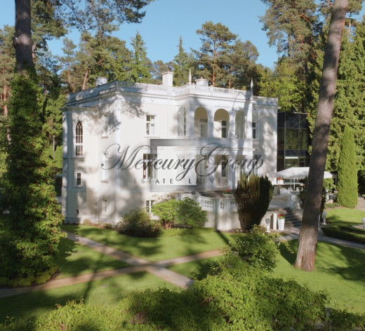Historic Waterfront Residence in Lielupe, Jurm...
