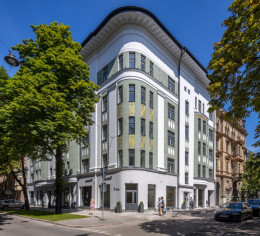 Ausekla house - luxury apartments in a renovated house in Riga center for sale