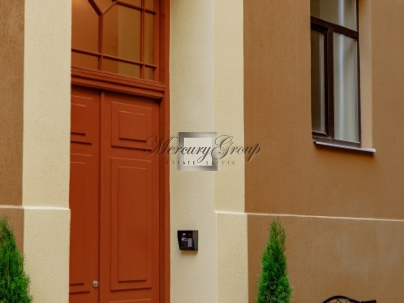 Apartments in the renovated building on Lacplesa street. Nr. 2