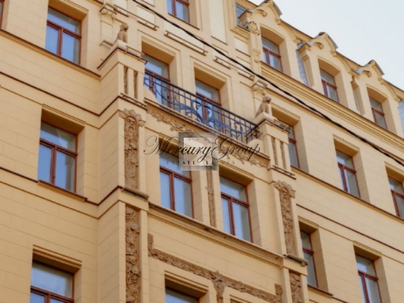 Apartments in the renovated building on Lacplesa street. Nr. 1